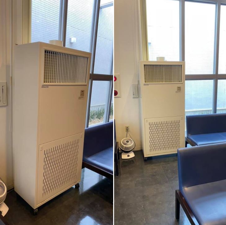 感染対策空気清浄ユニットを待合室に設置致しました。