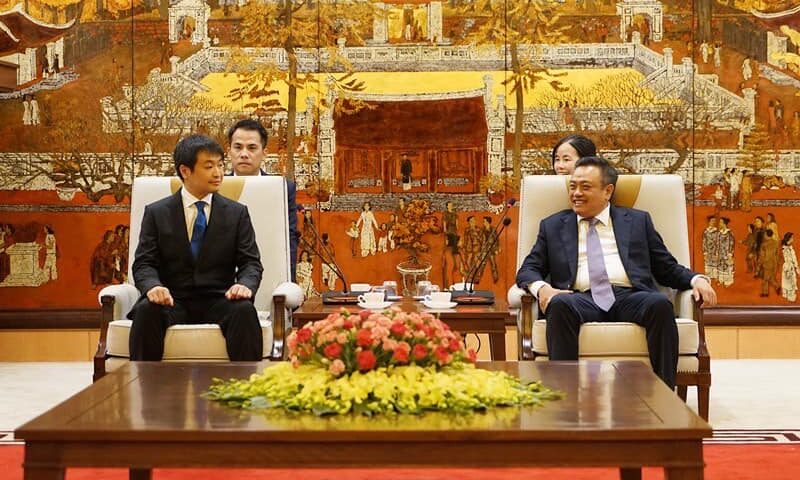 理事長がハノイの市長 ベトナム副首相 に面会しました。